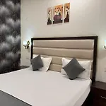 Hotel Sparkle Inn